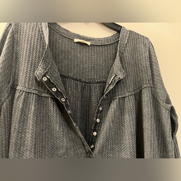 Easel Boho Gray Long Sleeve Tunic - Picture 5 of 8